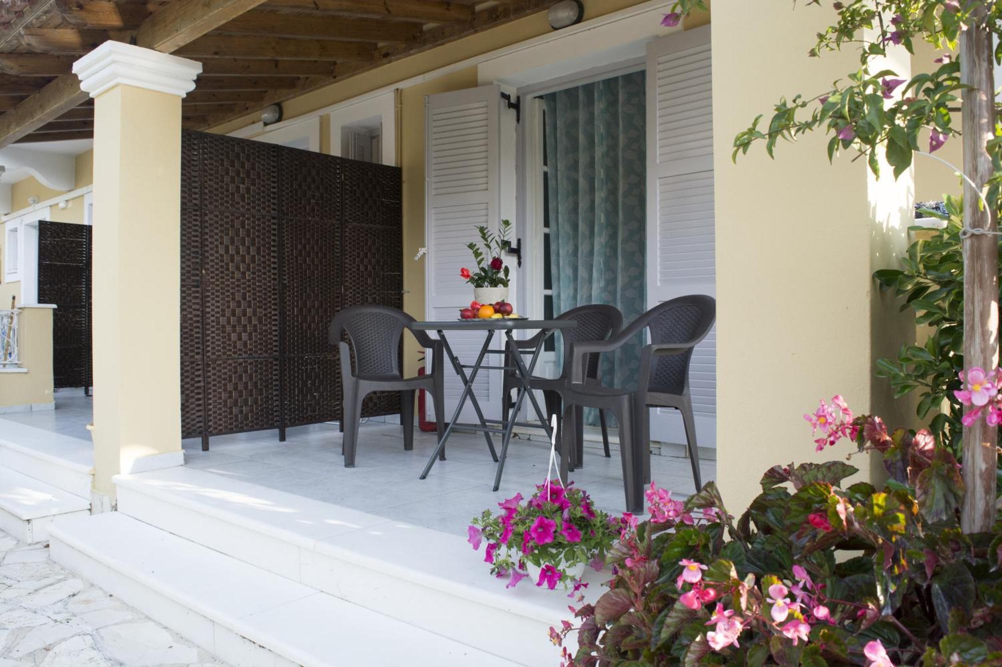 Marina Apartments, Agios Gordios  Eksteriør billede