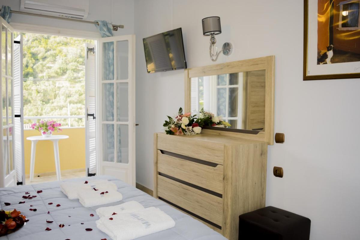 Marina Apartments, Agios Gordios  Eksteriør billede
