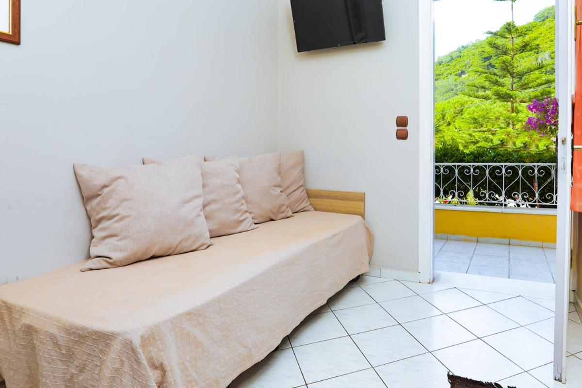Marina Apartments, Agios Gordios  Eksteriør billede