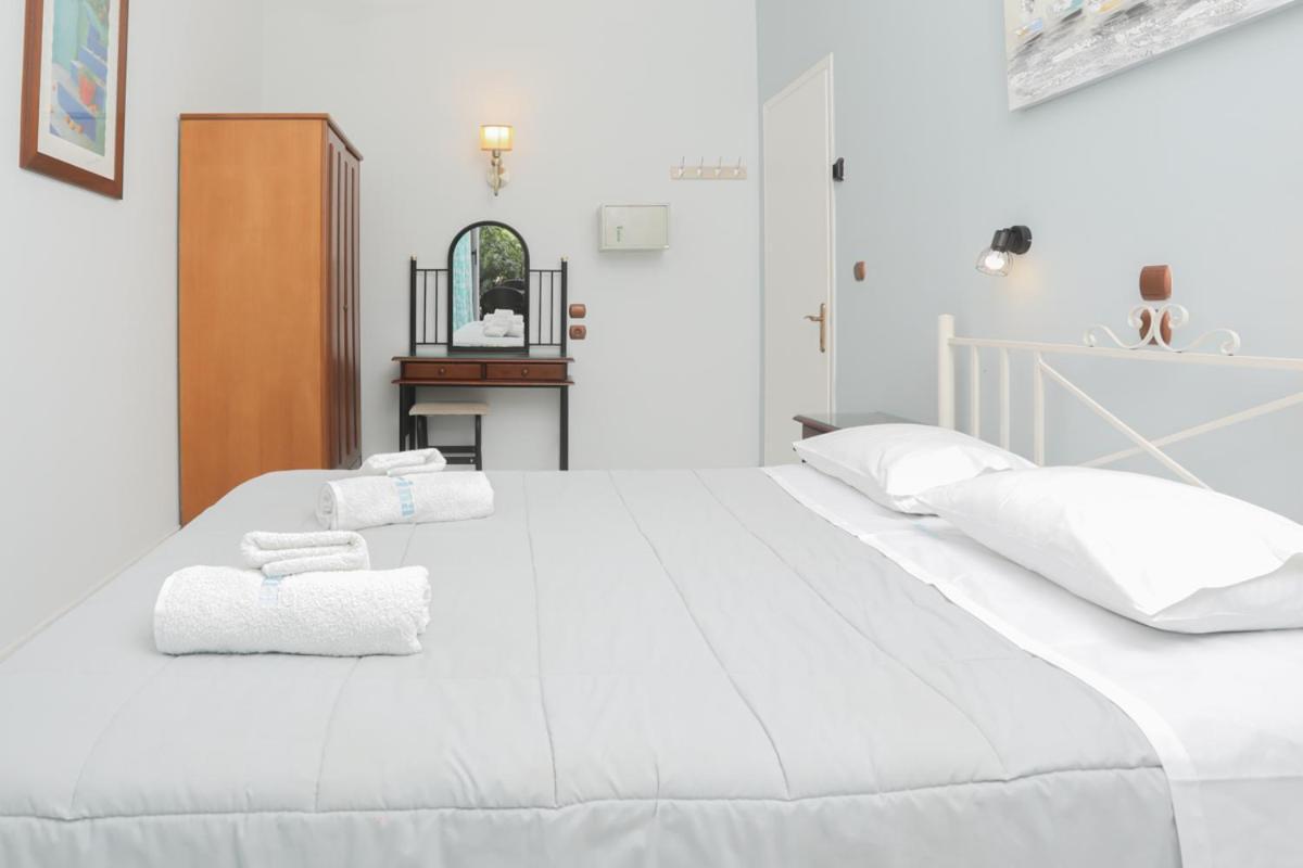 Marina Apartments, Agios Gordios  Eksteriør billede