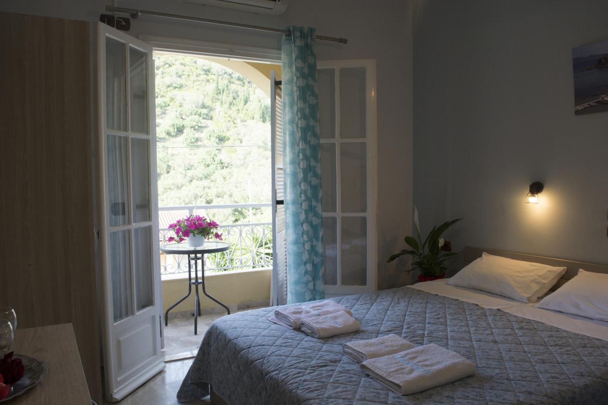 Marina Apartments, Agios Gordios  Eksteriør billede