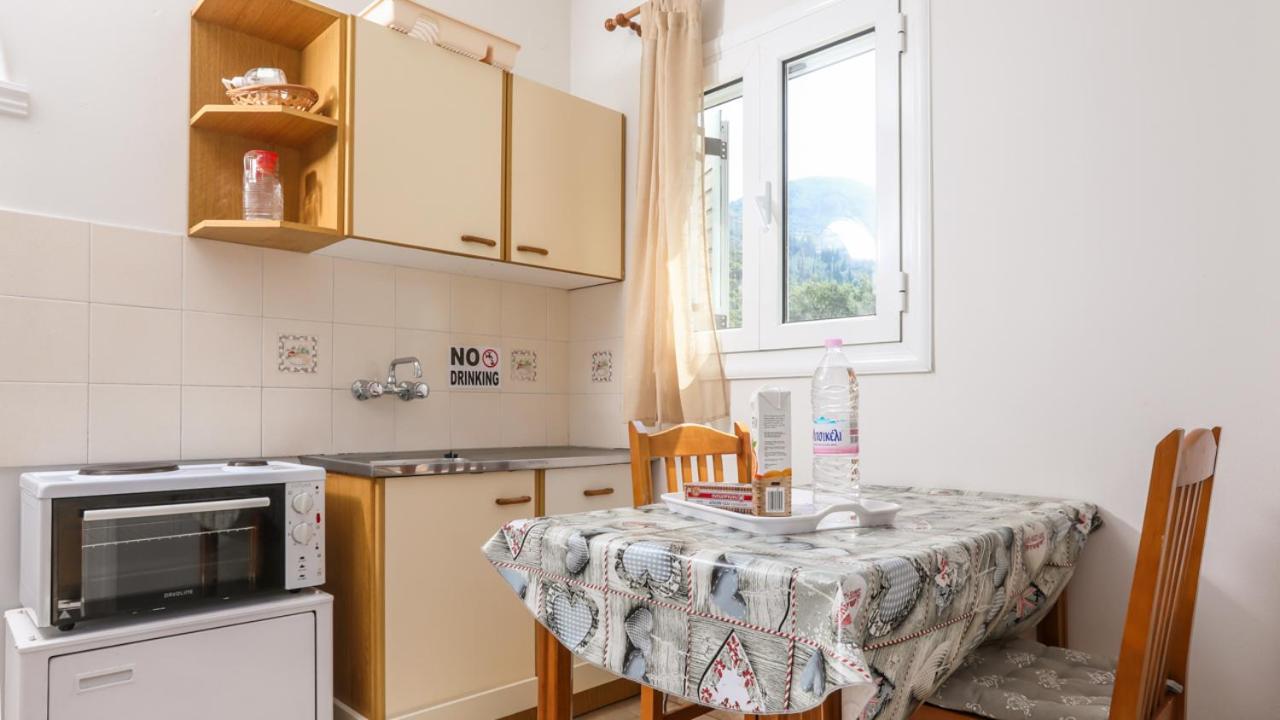 Marina Apartments, Agios Gordios  Eksteriør billede