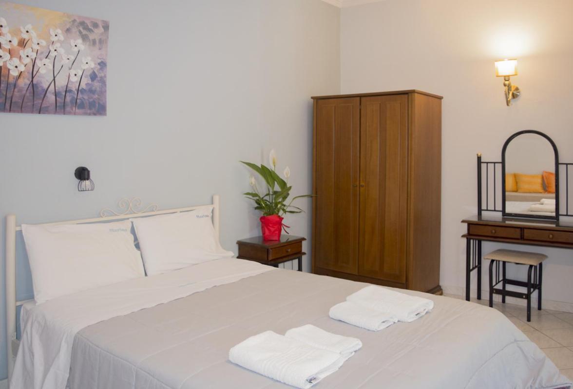 Marina Apartments, Agios Gordios  Eksteriør billede